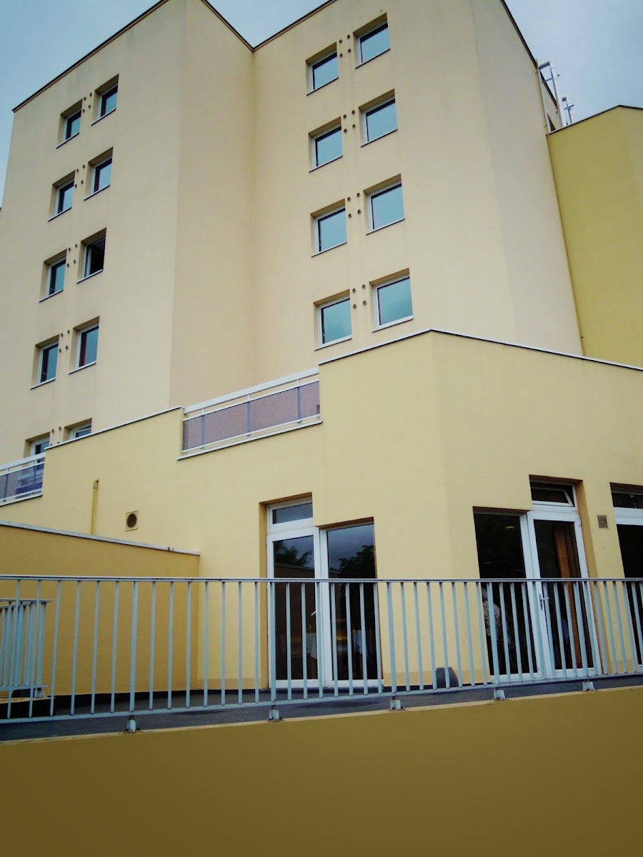 La Roseraie - Hôtel & Restaurant.